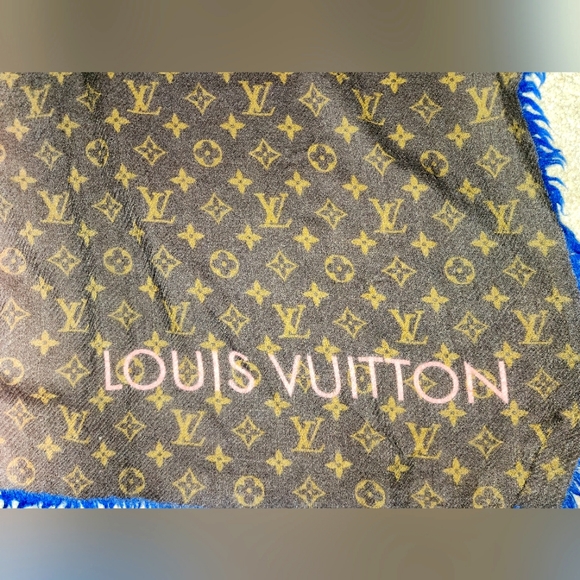 Louis Vuitton Tie Dye Scarf - Picture 2 of 4